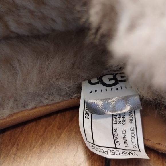 UGG Byron Slipper Suede Moc Loafer Unisex Women 8 / Men 7 EU 39.5 - Picture 11 of 12